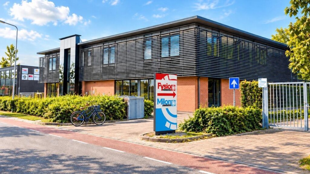Het pand aan de Industrieweg, waar de fysiopraktijk en de milonzaal samen zitten